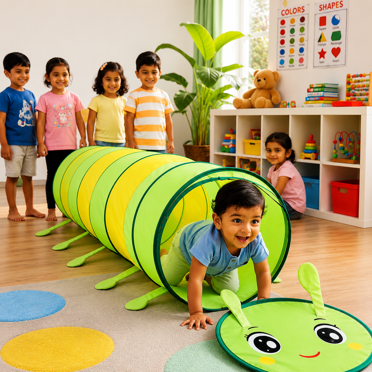 CATERPILLAR CRAWLING TUNNEL